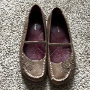 Hush poppies girls loafers size US 7.5 M